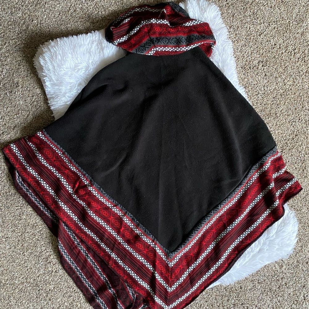 NEW Le Moda Sweater Poncho - Picture 4 of 7